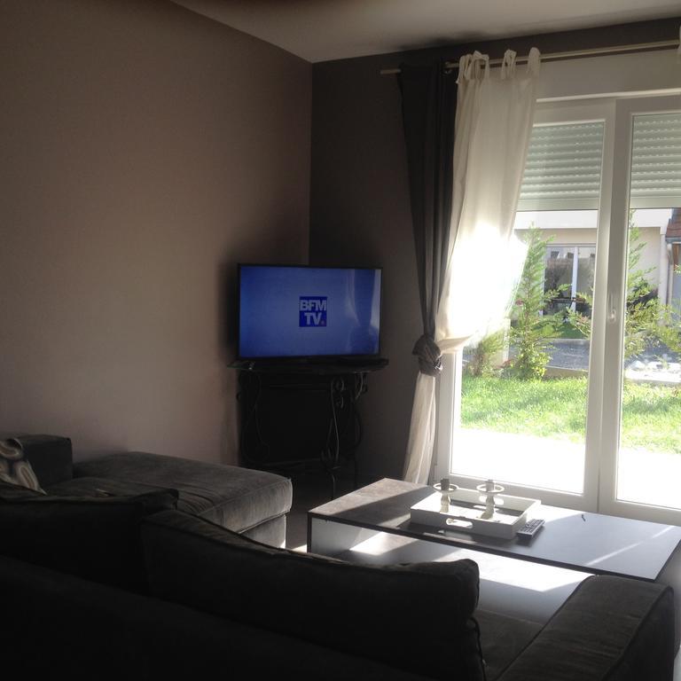 La Dolce Vita Jeuxey Exteriör bild